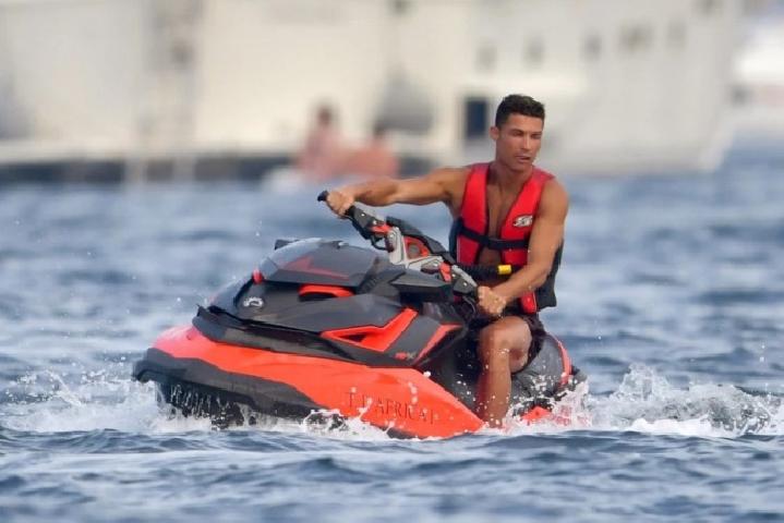 Footballeurs et Passion de Jet Ski
